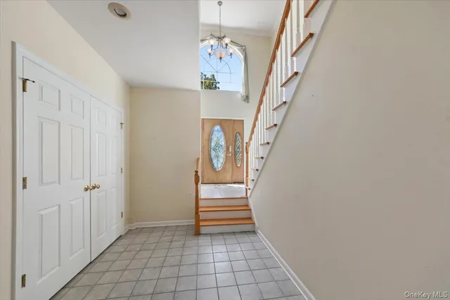 $999,000 | 70 Oak Pond Lane, Mahopac, NY 10541