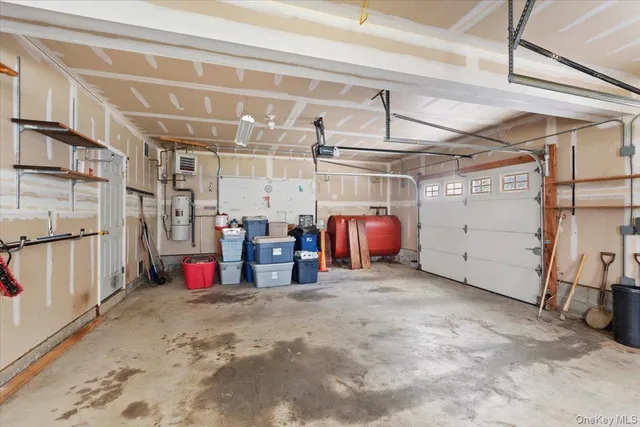 $999,000 | 70 Oak Pond Lane, Mahopac, NY 10541