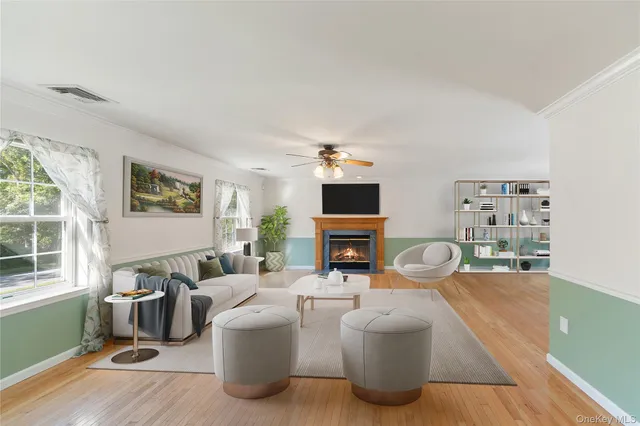 $999,000 | 70 Oak Pond Lane, Mahopac, NY 10541