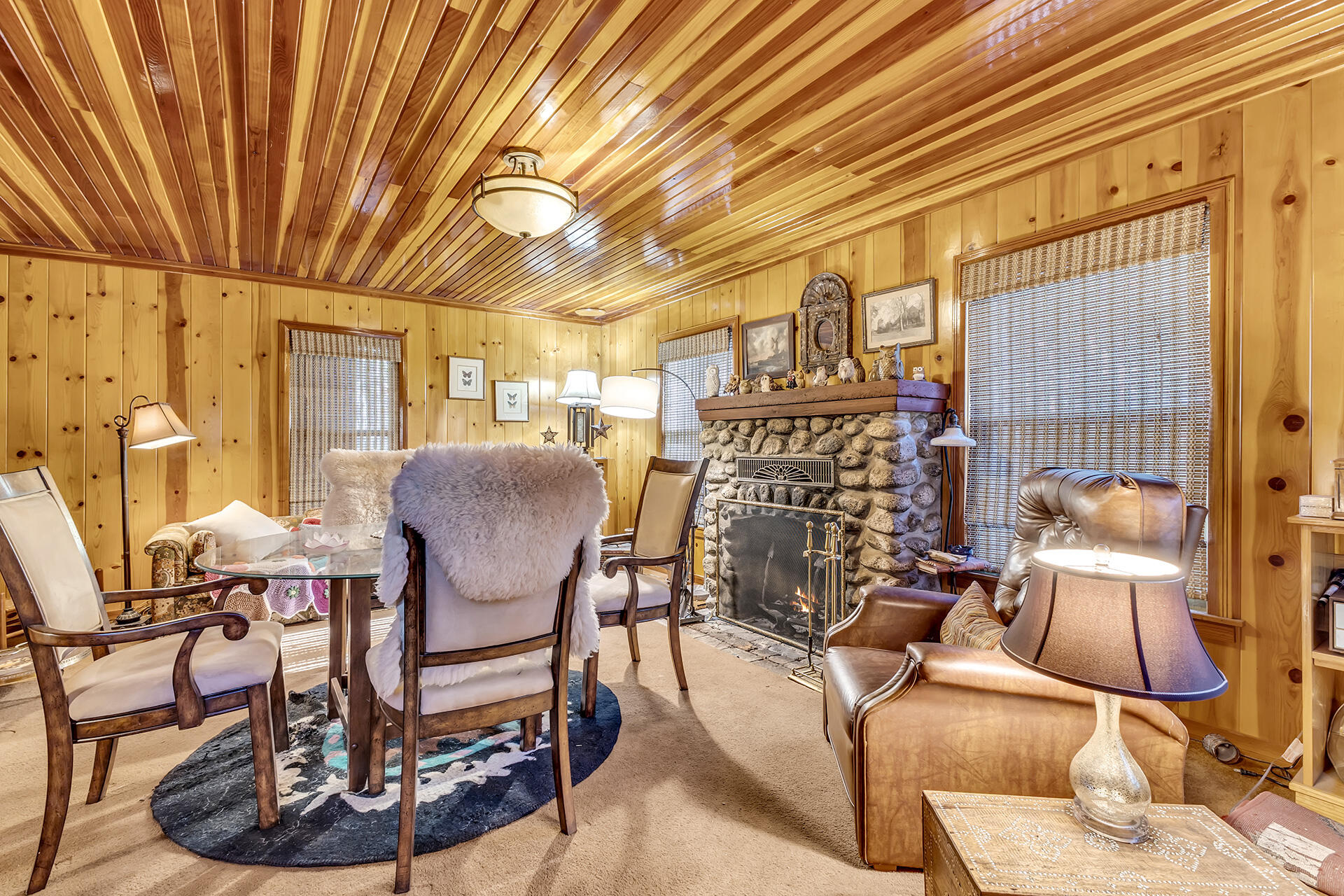 54865 Strong Drive Idyllwild, CA 92549 - Photo 6 of 27 a view of a livingroom with furniture and a table