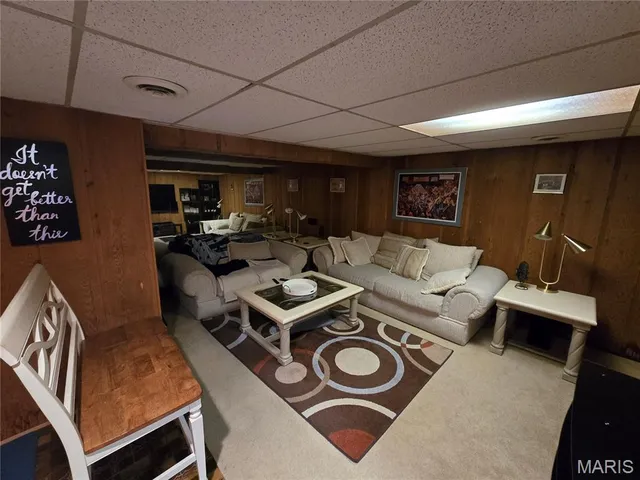 $165,000 | 12136 La Padera Lane, Florissant, MO 63033