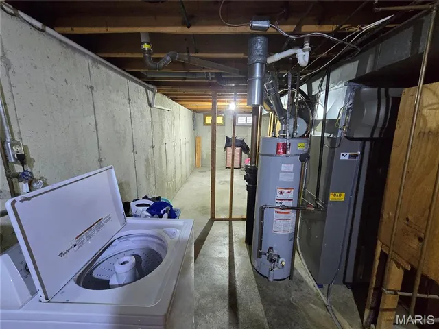 $165,000 | 12136 La Padera Lane, Florissant, MO 63033