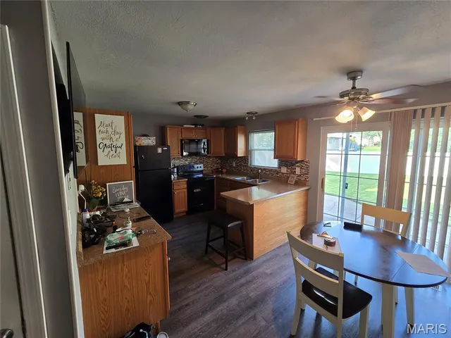 $165,000 | 12136 La Padera Lane, Florissant, MO 63033