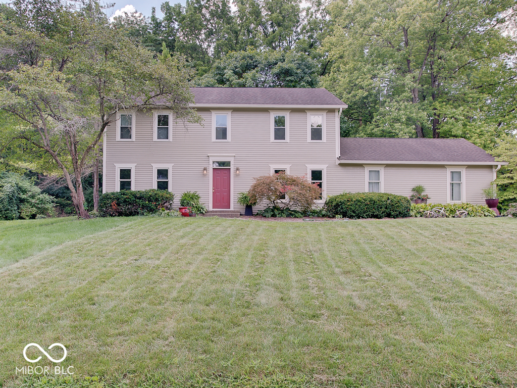 847 Claridge Court Indianapolis, IN 46260 - Photo 1 of 32