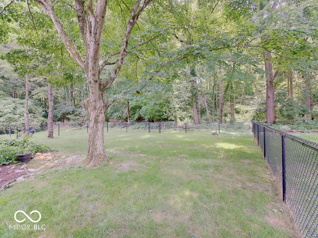 847 Claridge Court Indianapolis, IN 46260 - Photo 31 of 32