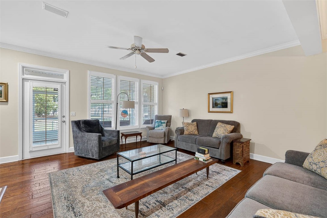 1405 Plantation Point Drive St. Simons Island, GA 31522 - Photo 7 of 34