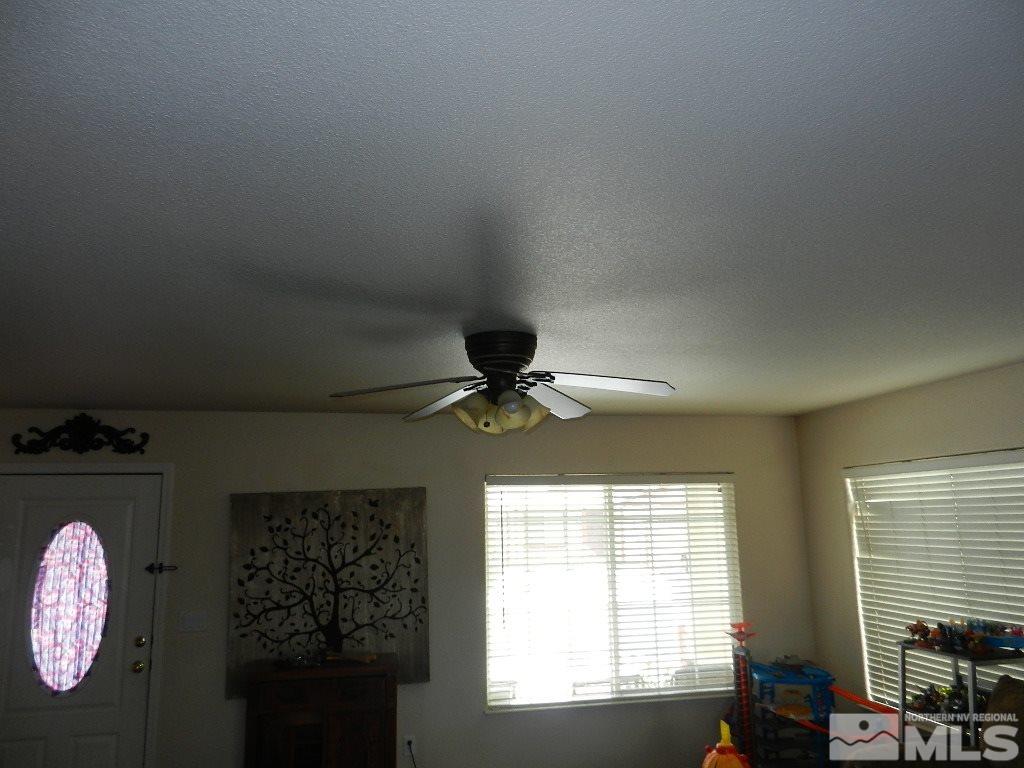 18375 Narrowleaf Court Reno, NV 89508 - Photo 5 of 10 Photo 5