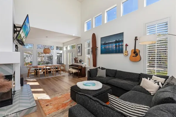 $1,649,000 | 410 De Anza Court, Oceanside, CA 92057