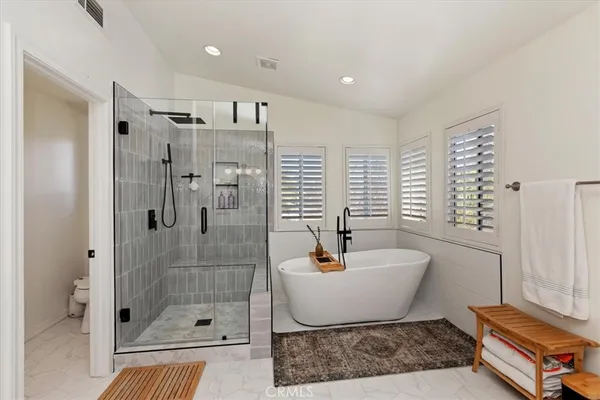 $1,649,000 | 410 De Anza Court, Oceanside, CA 92057