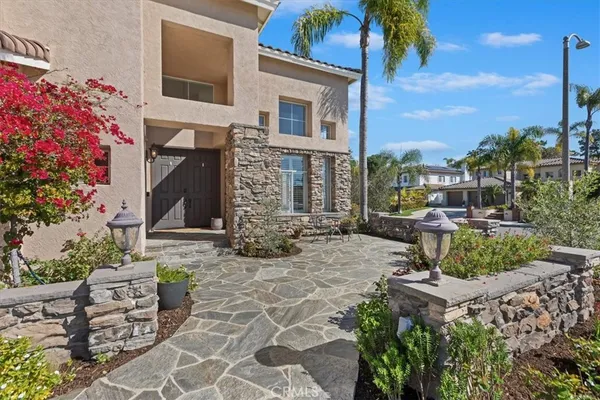 $1,649,000 | 410 De Anza Court, Oceanside, CA 92057