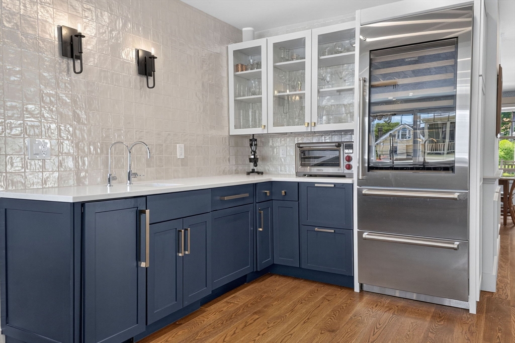 174 Bartlett Road Winthrop, MA 02152 - Photo 13 of 42