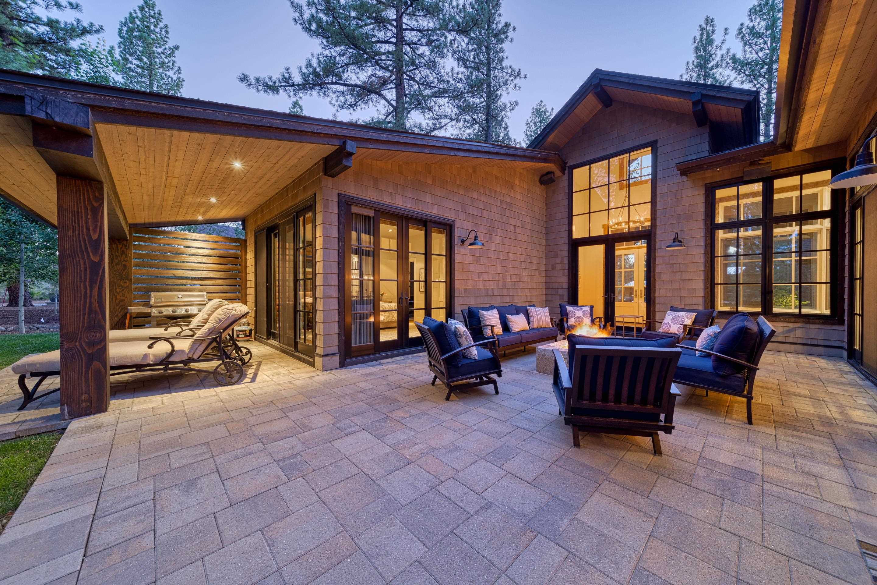 11061 Henness Road Truckee, CA 96161 - Photo 4 of 20 Gallery Image 4