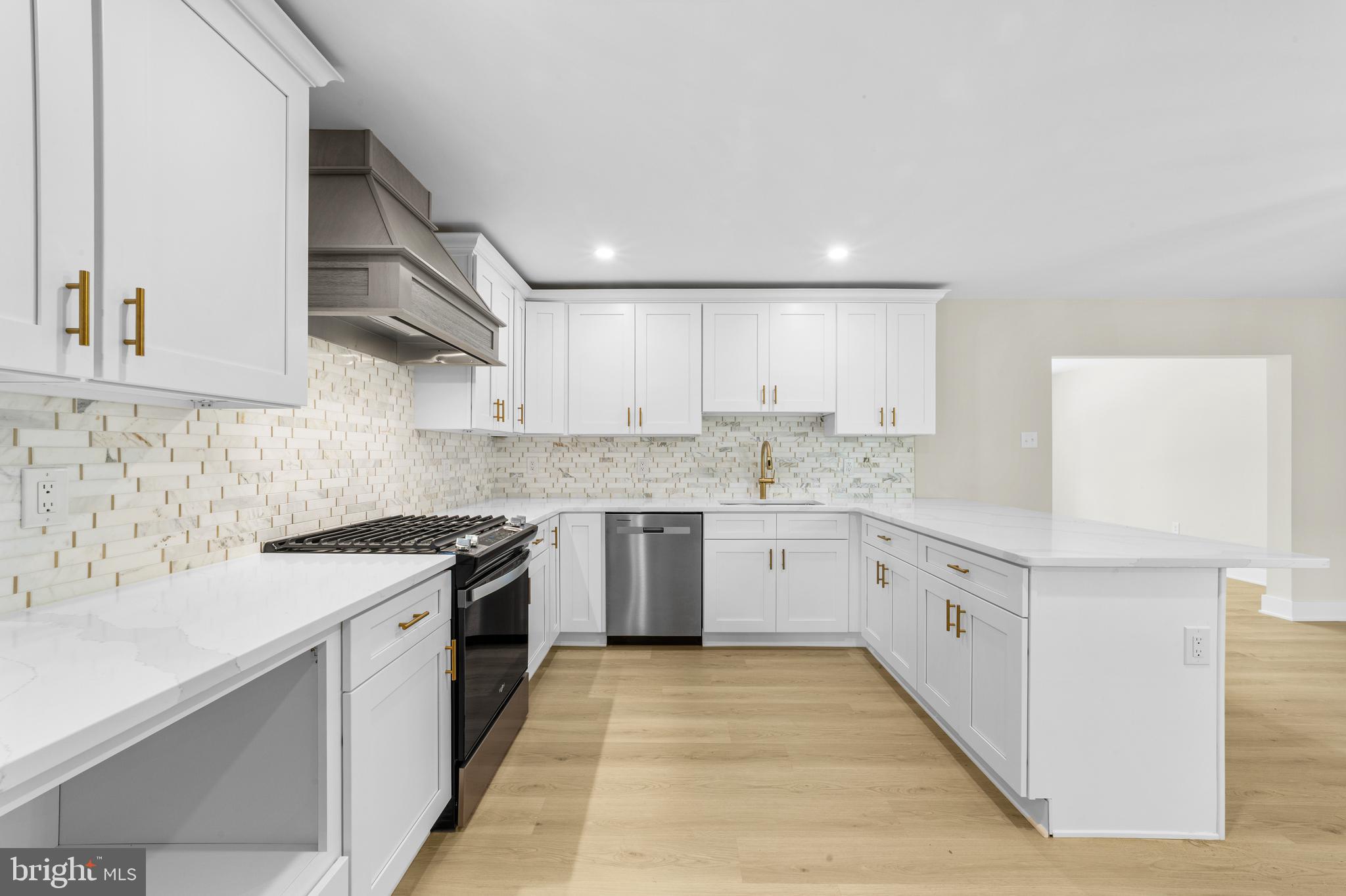 5 Delwood Road Cherry Hill, NJ 08002 - Photo 4 of 32 Gallery Image 4