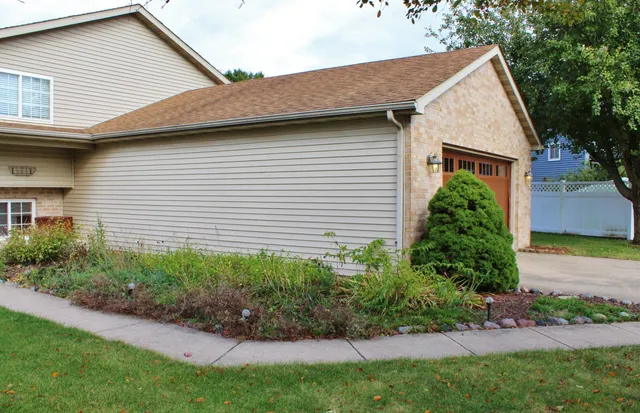 $349,900 | 1445 Scott Circle, Morris, IL 60450