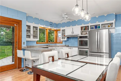 $1,275,000 | 133 Tupelo Hill Drive, Cranston, RI 02920