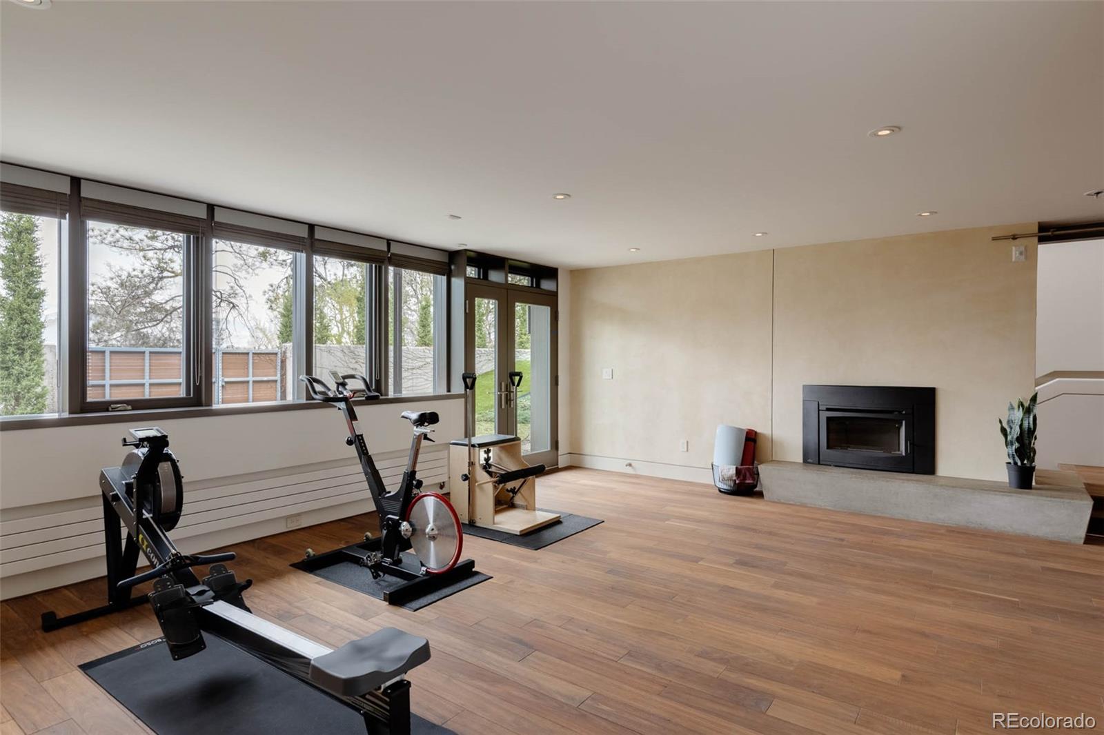 101 South Humboldt Street Denver, CO 80209 - Photo 42 of 50 a view of a room with gym equipment