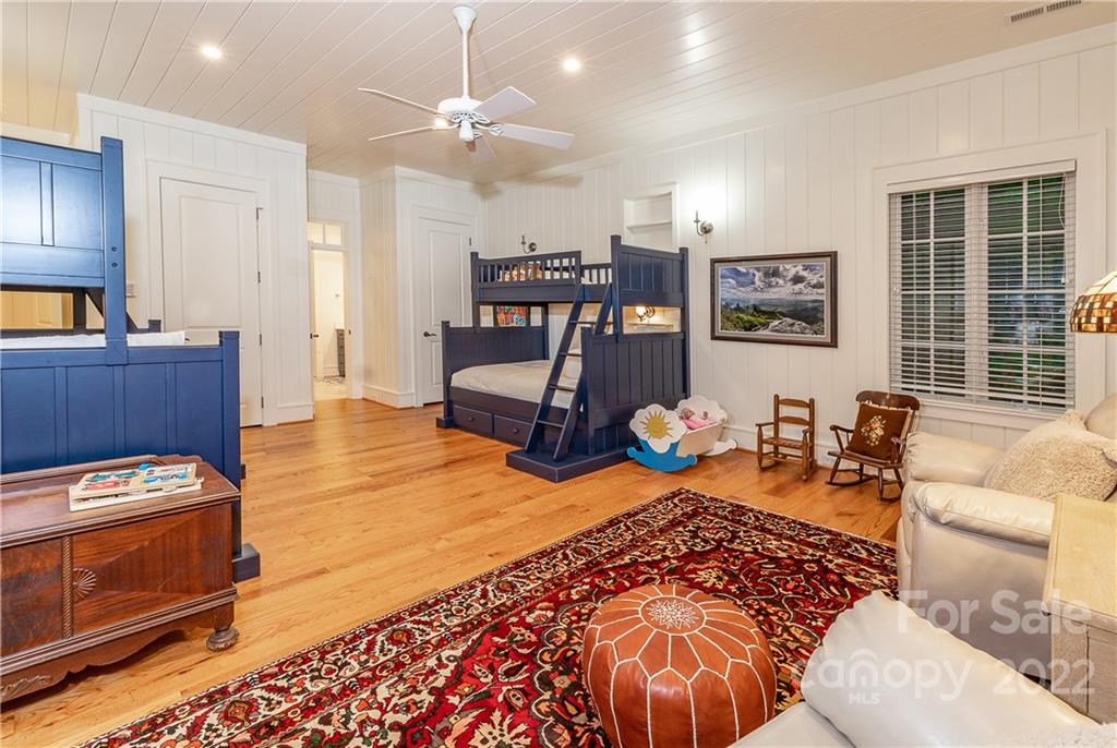 146 Allison Creek Trail Brevard, NC 28712 - Photo 38 of 48 a living room with furniture and wooden floor
