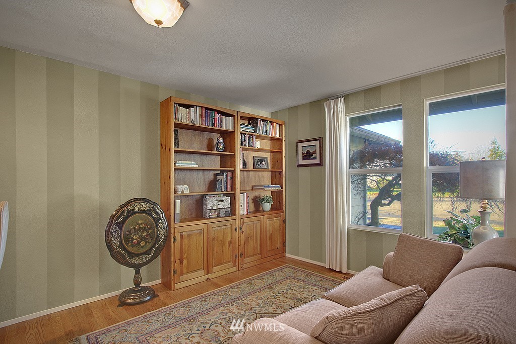 18202 152nd Avenue Southeast Renton, WA 98058 - Photo 11 of 21 Gallery Image 11