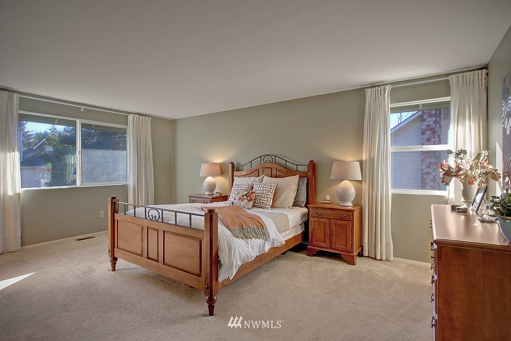 18202 152nd Avenue Southeast Renton, WA 98058 - Photo 13 of 21 Gallery Image 13