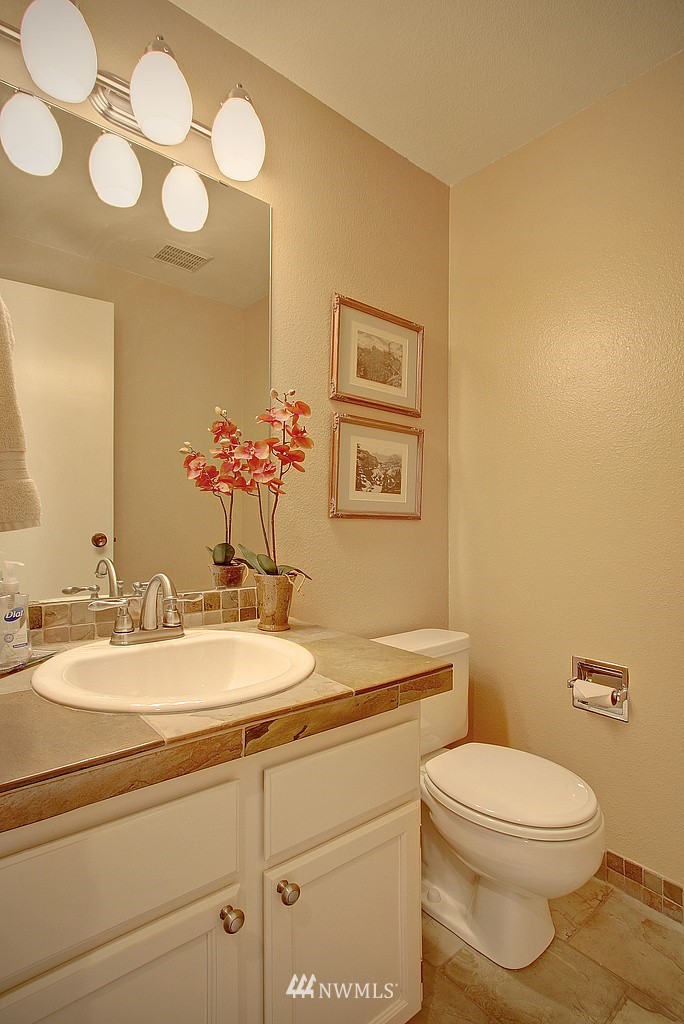 18202 152nd Avenue Southeast Renton, WA 98058 - Photo 18 of 21 Gallery Image 18