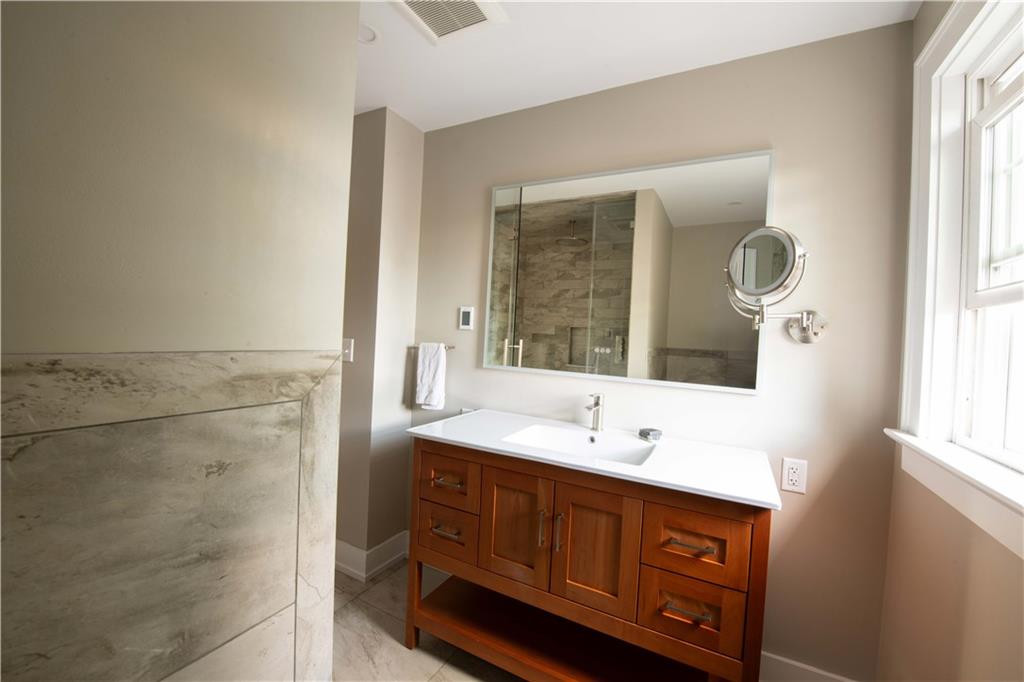 58 Ridge Road Pittsburgh, PA 15221 - Photo 14 of 20 Gallery Image 14