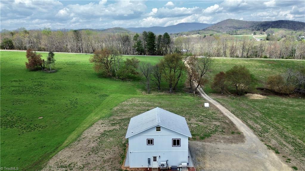 322 Layell Road Elkin, NC 28621 - Photo 3 of 44 Majestic mountain views