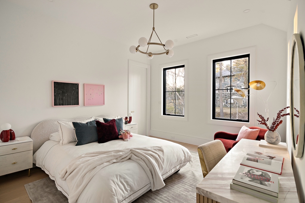 1301 Commonwealth Avenue Newton, MA 02465 - Photo 32 of 42