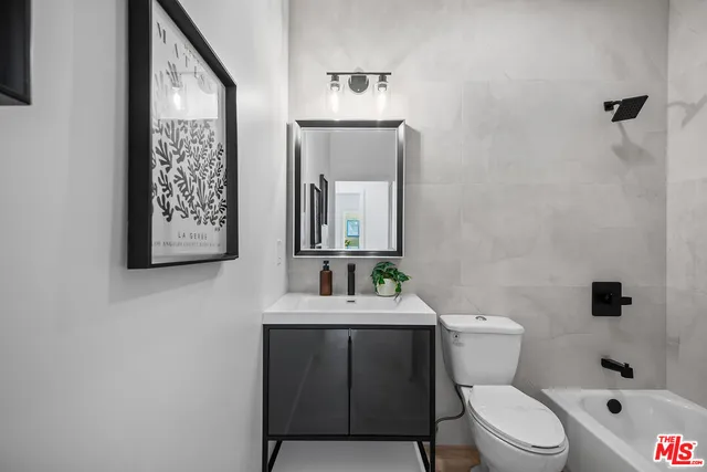 $3,999,000 | 3626 East 1st Street, Long Beach, CA 90803