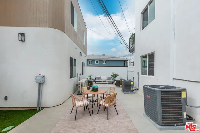 $3,999,000 | 3626 East 1st Street, Long Beach, CA 90803