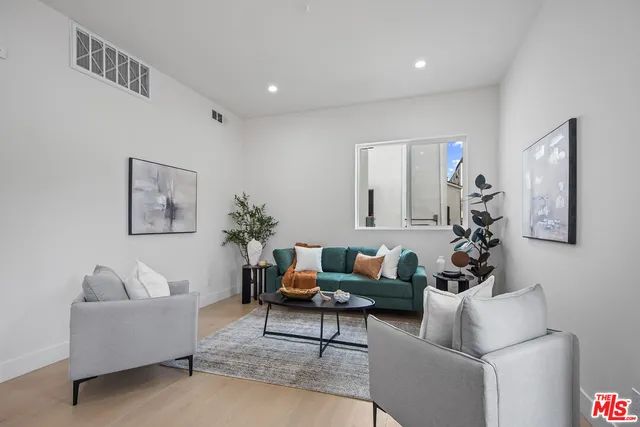 $3,999,000 | 3626 East 1st Street, Long Beach, CA 90803