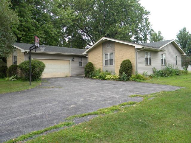25380 Indian Ridge Road Sterling, IL 61081 - Photo 1 of 22