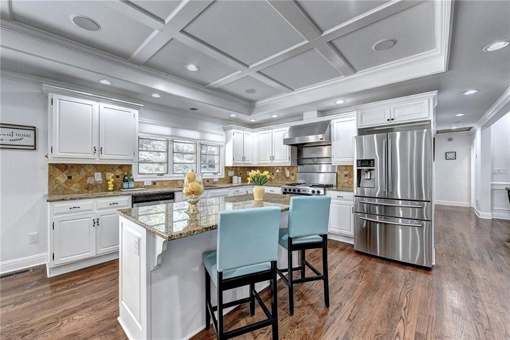 1227 Sheridan Road Northeast Atlanta, GA 30324 - Photo 7 of 28