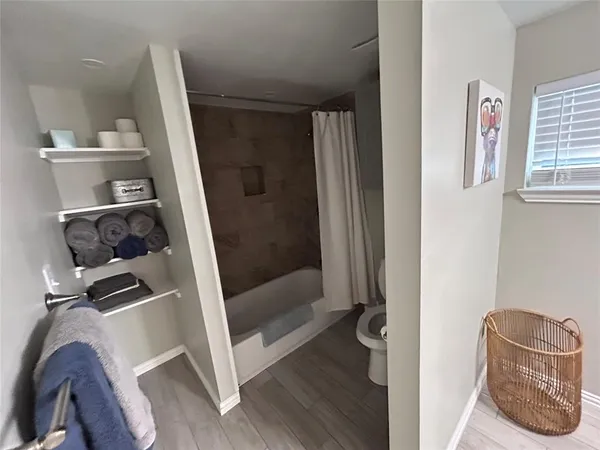 $3,000 | 506 North Charles Street, Lewisville, TX 75057