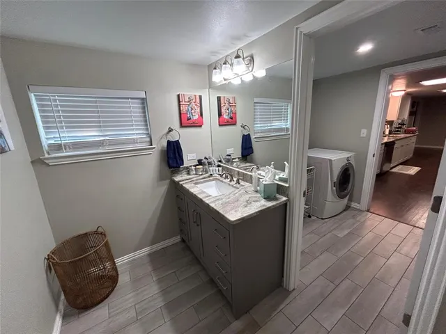 $3,000 | 506 North Charles Street, Lewisville, TX 75057