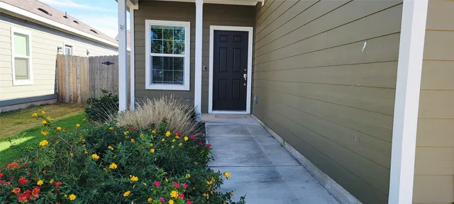 $1,875 | 307 Bass Drive, Bastrop, TX 78602