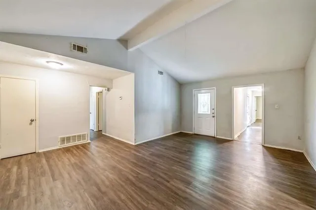 $264,500 | 1106 High Point Road, Arlington, TX 76015