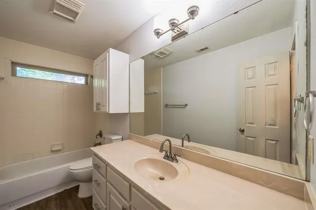 $264,500 | 1106 High Point Road, Arlington, TX 76015