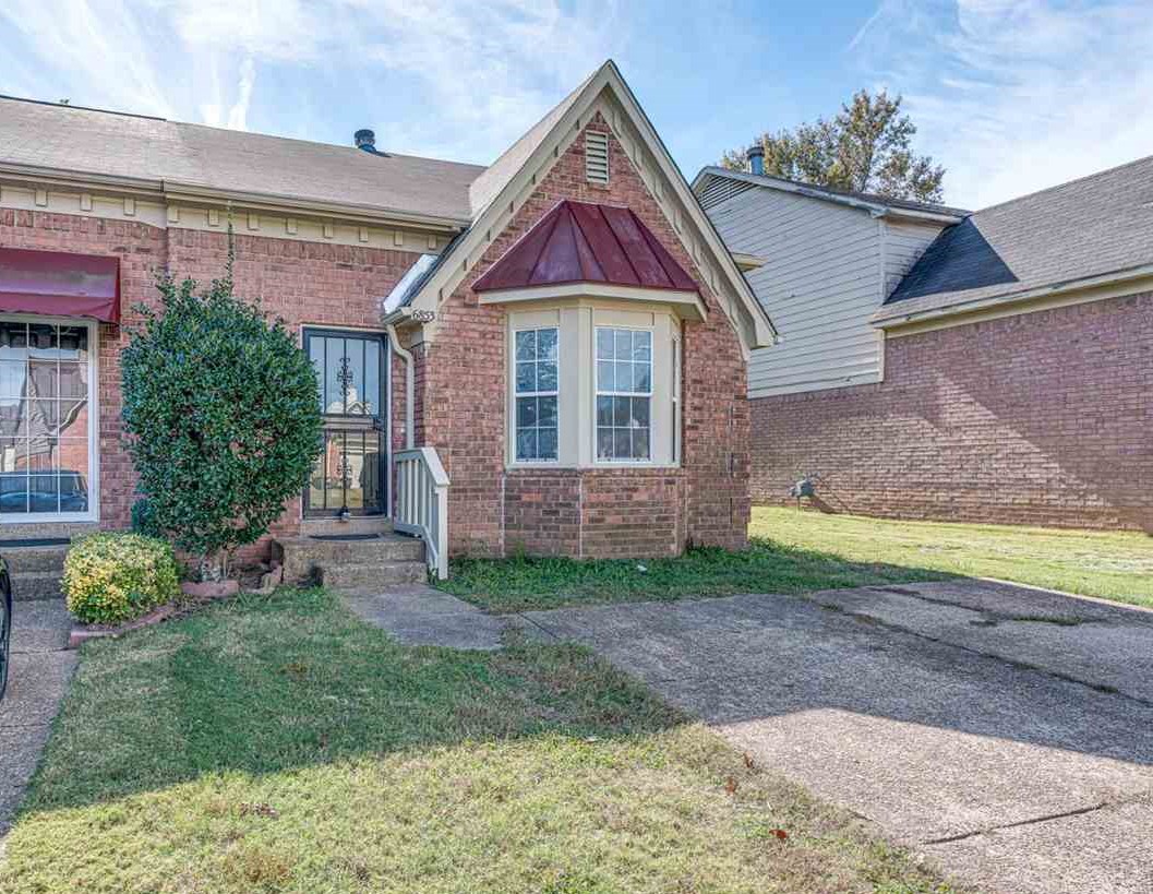 6853 Snyder Road Memphis, TN 38141 - Photo 1 of 23 a view of backyard of house