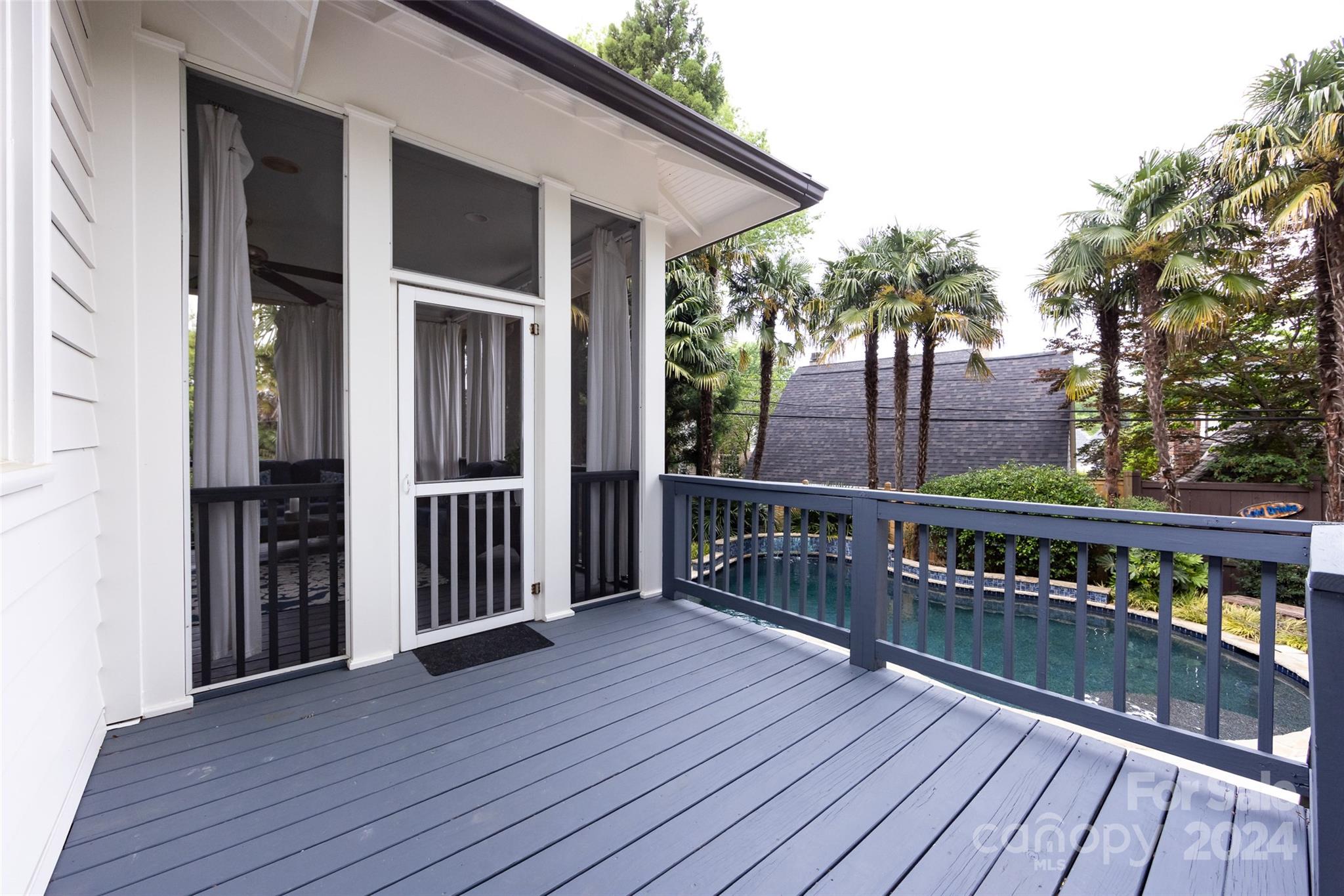 2310 Westfield Road Charlotte, NC 28207 - Photo 35 of 43 a view of a balcony with wooden floor