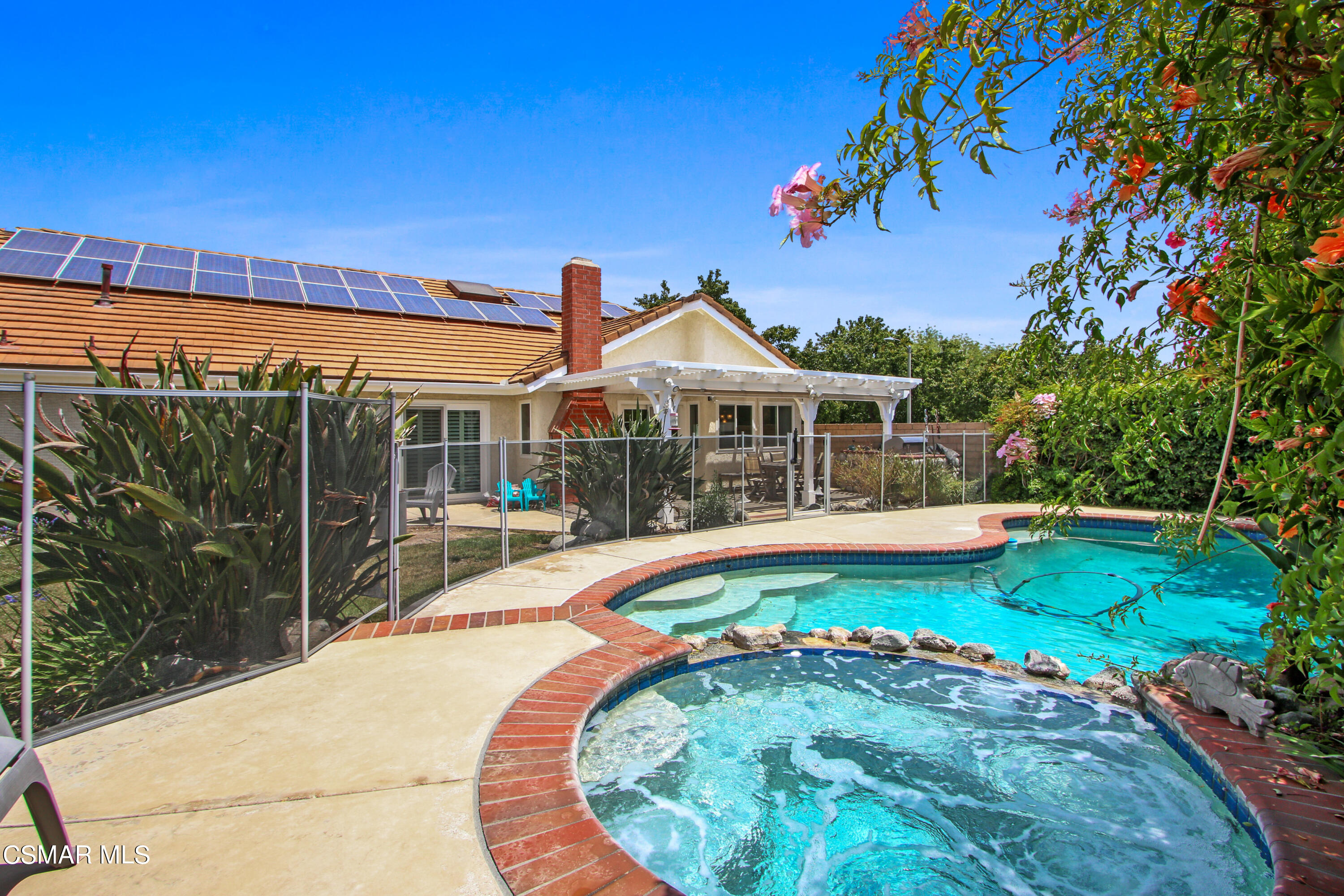 2745 Gum Circle Simi Valley, CA 93065 - Photo 38 of 40 swimming pool view with a garden space