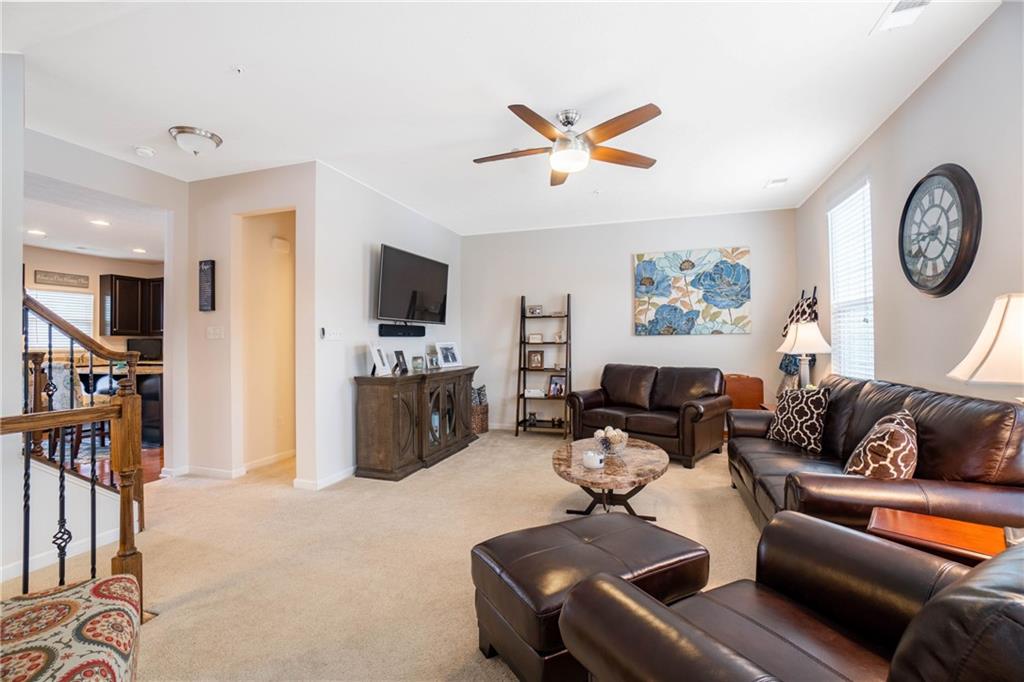 317 Rosecliff Road Wexford, PA 15090 - Photo 2 of 25 Gallery Image 2