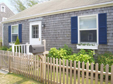 10 Derrymore Road Nantucket, MA 02554 - Photo 1 of 6 Gallery Image 1