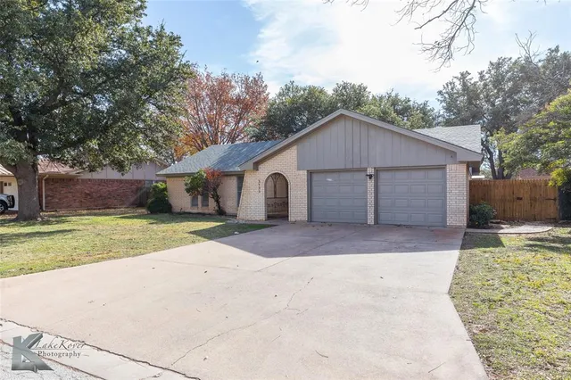 $299,900 | 3133 Primrose Drive, Abilene, TX 79606