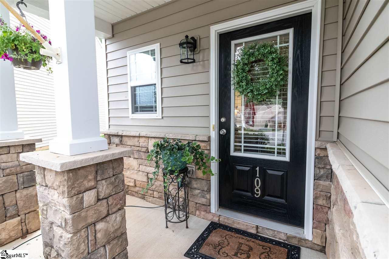 109 Stream Crossing Way Greer, SC 29650 - Photo 3 of 24 Gallery Image 3