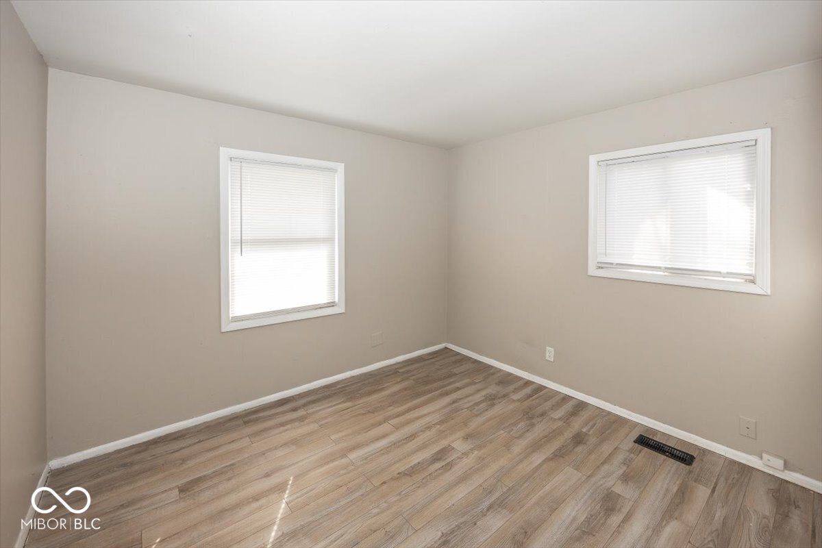 4008 Mitthoeffer Road Indianapolis, IN 46235 - Photo 13 of 18 Gallery Image 13