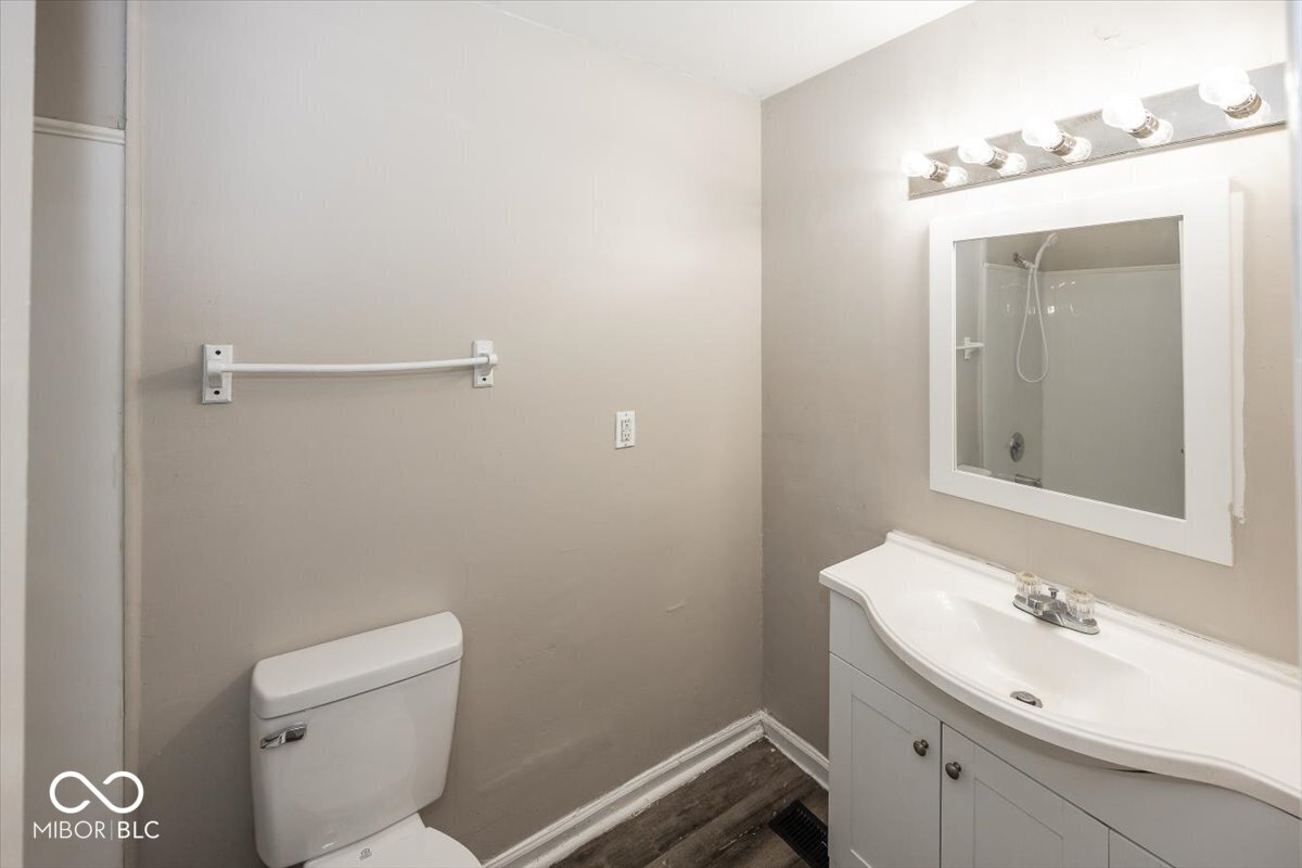 4008 Mitthoeffer Road Indianapolis, IN 46235 - Photo 15 of 18 Gallery Image 15