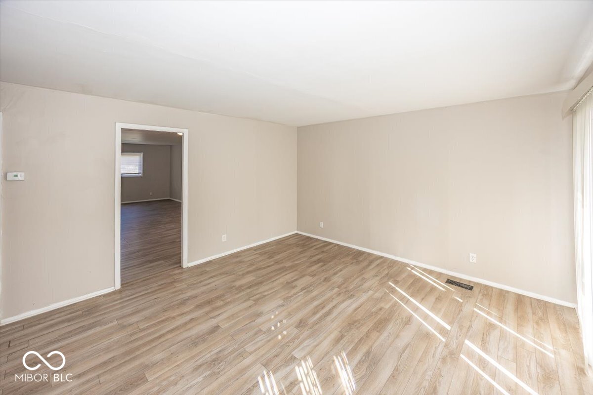 4008 Mitthoeffer Road Indianapolis, IN 46235 - Photo 2 of 18 Gallery Image 2