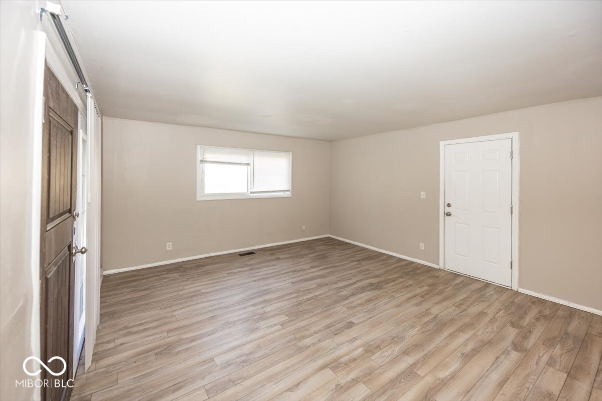4008 Mitthoeffer Road Indianapolis, IN 46235 - Photo 9 of 18 Gallery Image 9