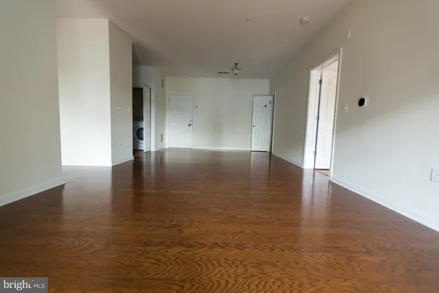 a view of livingroom with hardwood
