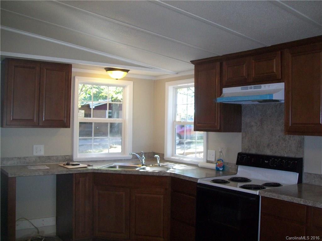 10500 Earnhardt Lake Road Davidson, NC 28036 - Photo 8 of 15 Gallery Image 8